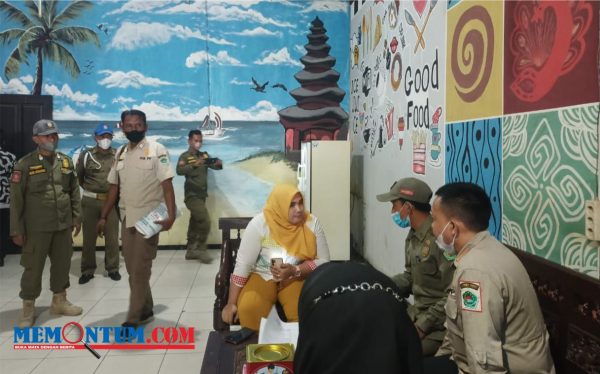 Sidak Siang Bolong, Empat Tempat Karaoke di Pamekasan Ditutup Satpol PP