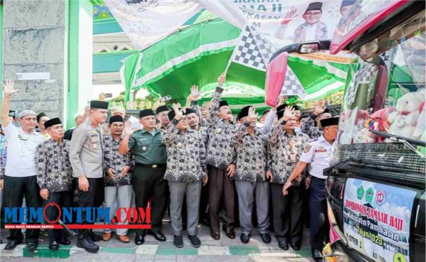 Bupati Pamekasan Lepas Pemberangkatan 1.200 CJH